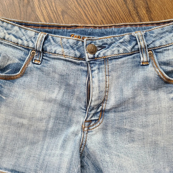 Z Co premium  jeans shorts women's sz.16 - Picture 2 of 13